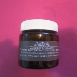 comfrey ointment